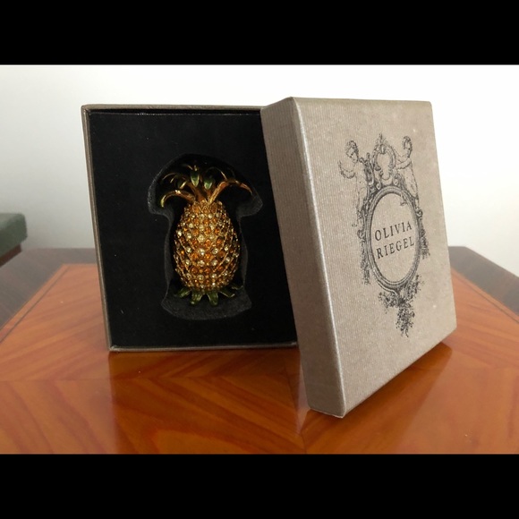 OliviaRiegel pineapple setofnapkin holders&stopper - Picture 3 of 8